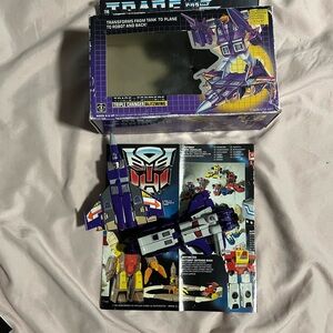 Triple Changer Blitzwing Action Figure - Purple and Gray